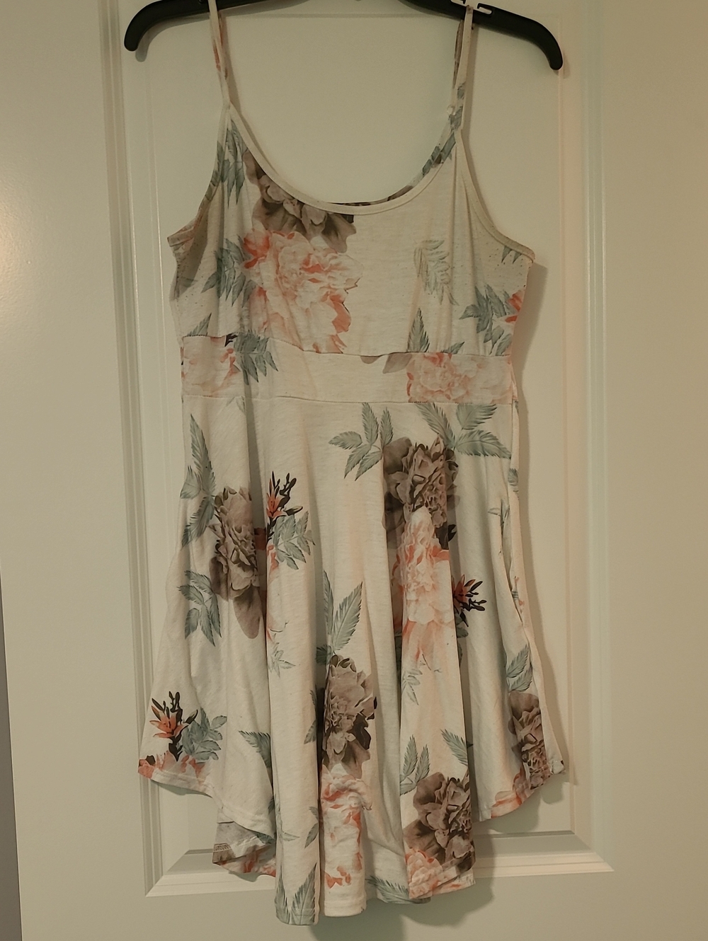 Floral Spaghetti-Strap Dress Top in Cream with Peach Blooms